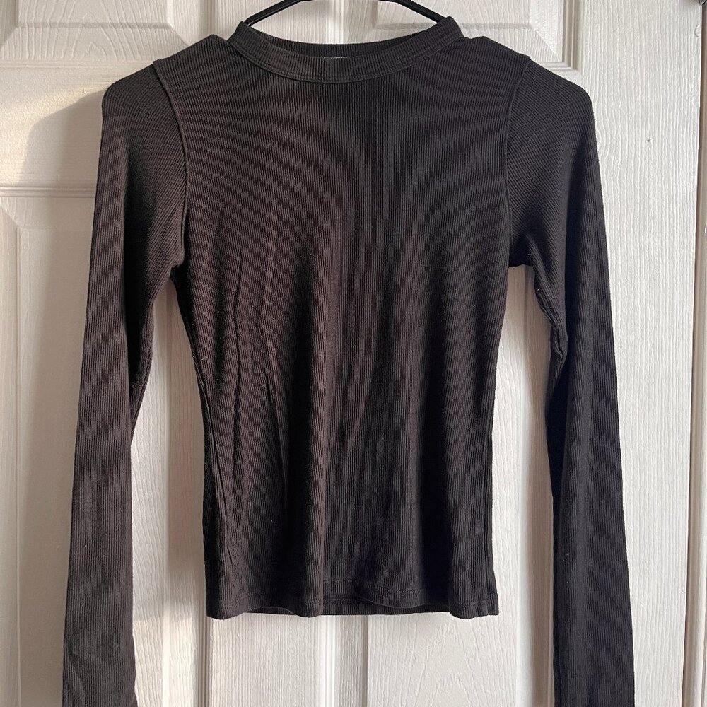 Joah Brown Black Longsleeve